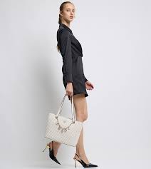 GUESS HWEG86-79250